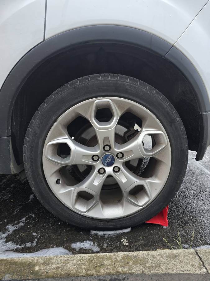 Ford alloy wheel before Coopers wheel refresh, brake dust and grime visible